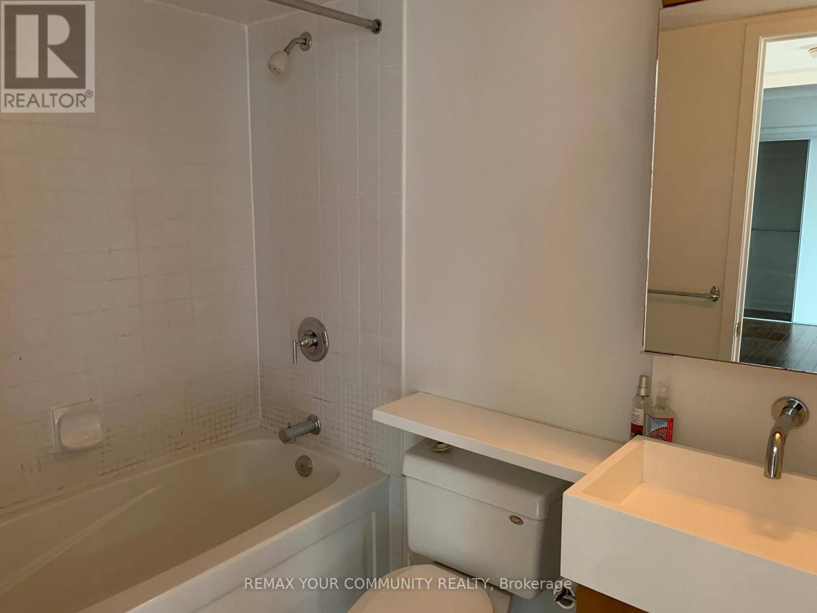 518 - 15 Brunel Court, Toronto, Ontario  M5V 3Y6 - Photo 25 - C13060060