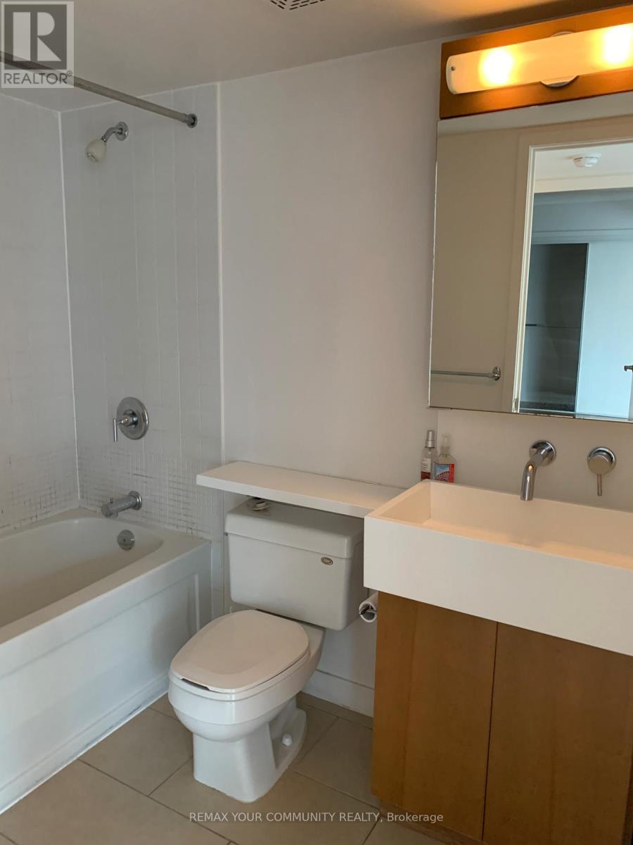 518 - 15 Brunel Court, Toronto, Ontario  M5V 3Y6 - Photo 6 - C13060060