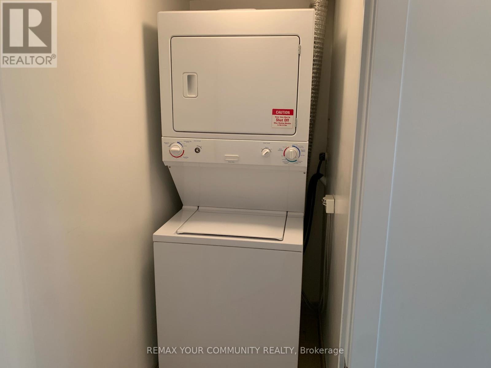 518 - 15 Brunel Court, Toronto, Ontario  M5V 3Y6 - Photo 8 - C13060060