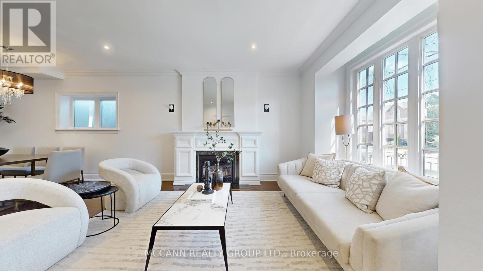 90 Haddington Avenue, Toronto, Ontario  M5M 2P3 - Photo 4 - C13060092