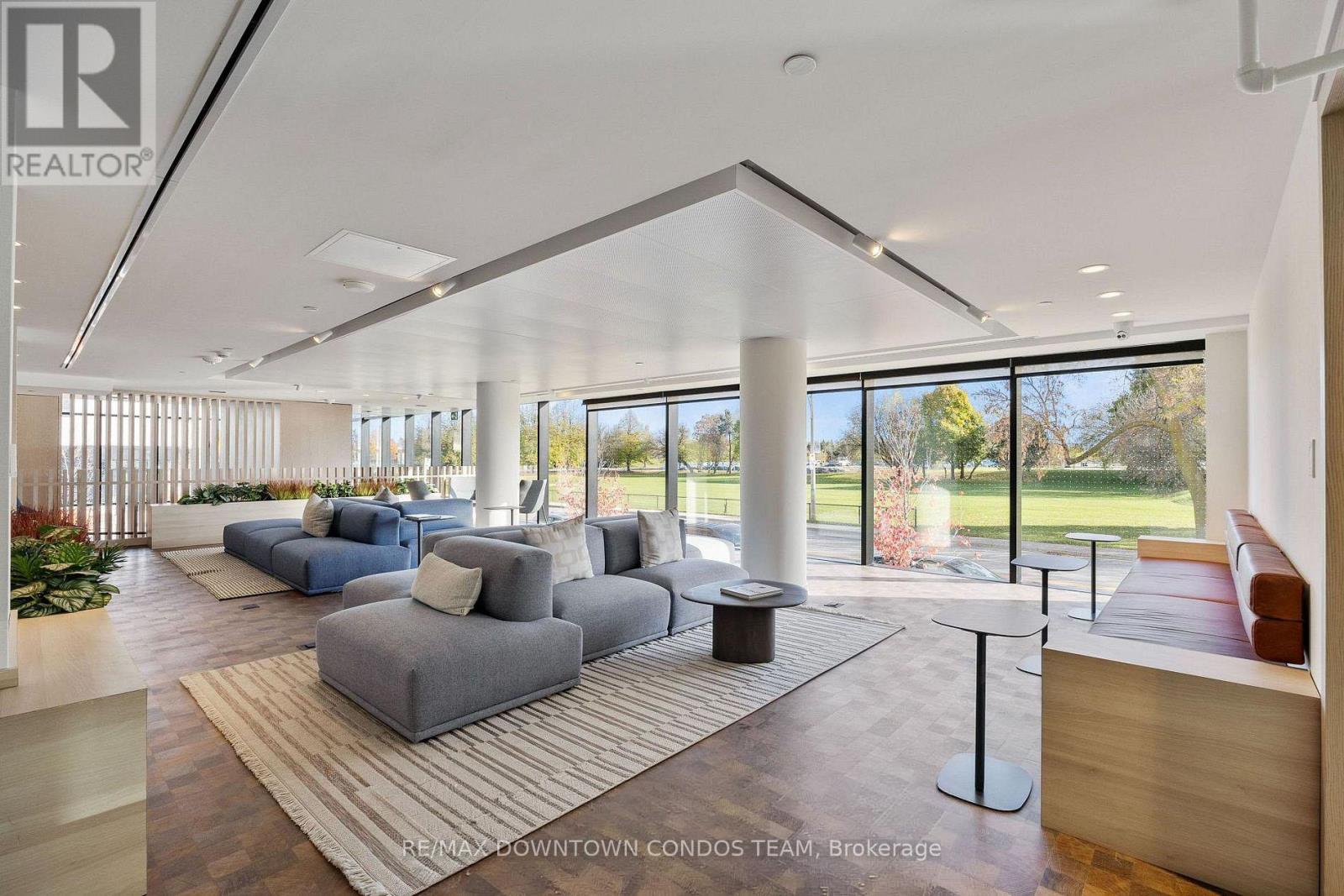 1110 - 1050 Eastern Avenue, Toronto, Ontario  M4L 0B7 - Photo 3 - E13059896