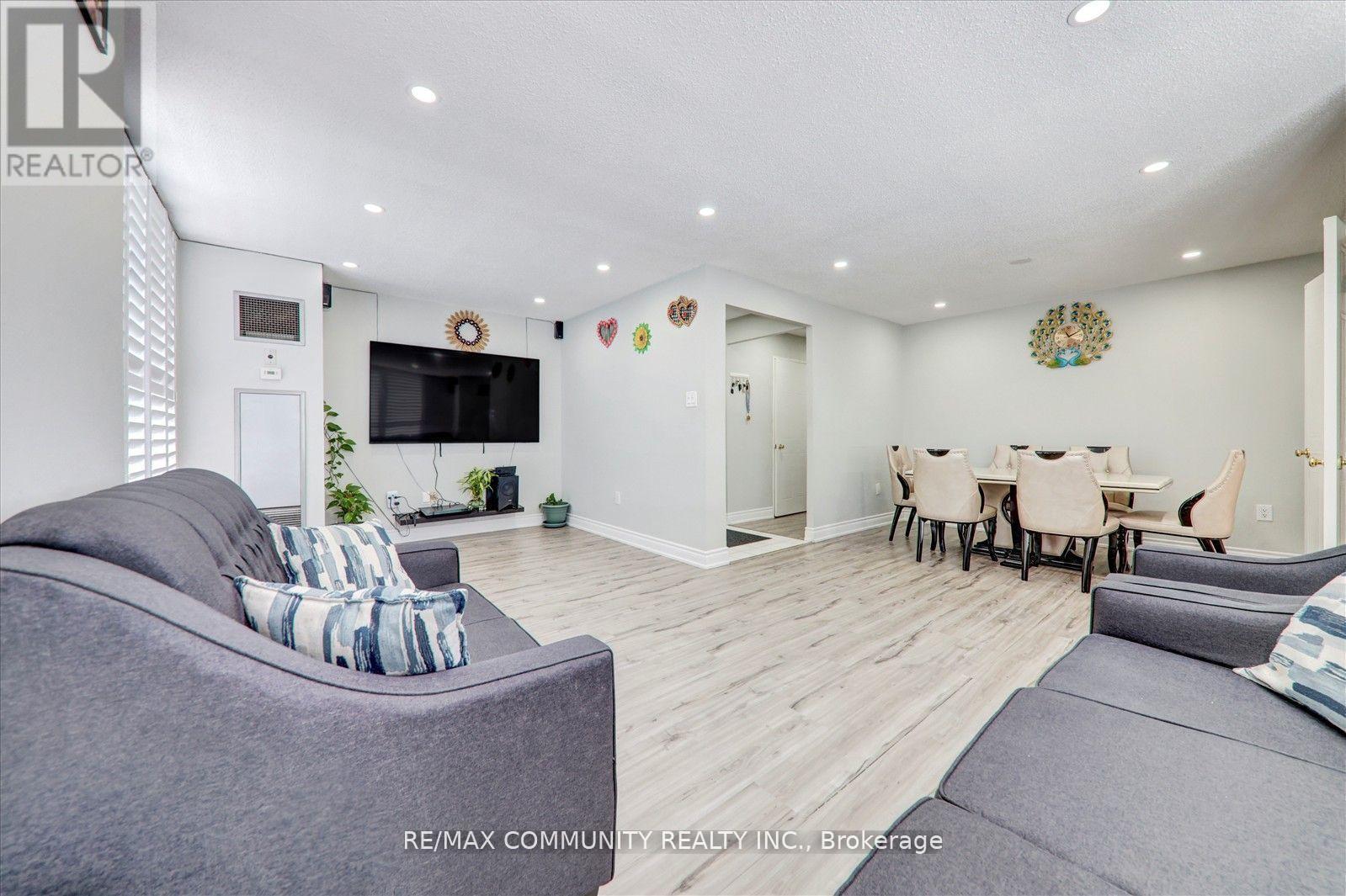 Ph11 - 430 Mclevin Avenue, Toronto, Ontario  M1B 5P1 - Photo 10 - E13059944