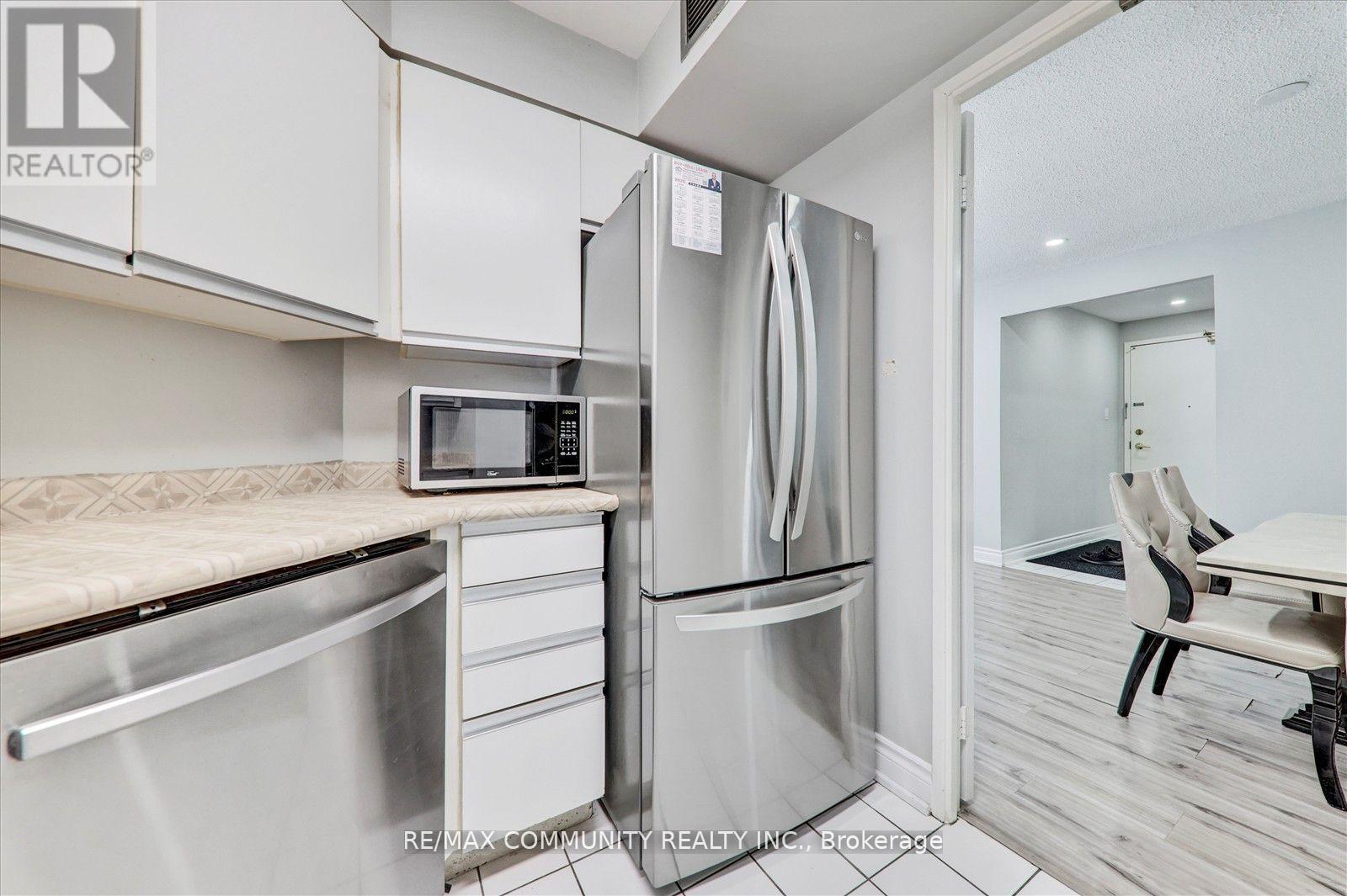 Ph11 - 430 Mclevin Avenue, Toronto, Ontario  M1B 5P1 - Photo 13 - E13059944