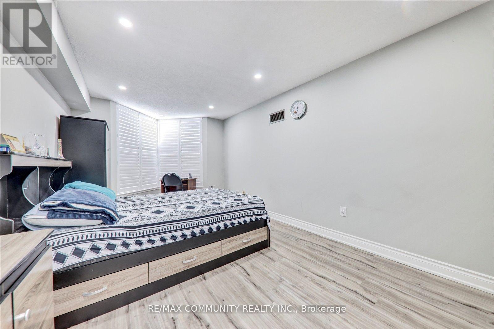 Ph11 - 430 Mclevin Avenue, Toronto, Ontario  M1B 5P1 - Photo 17 - E13059944