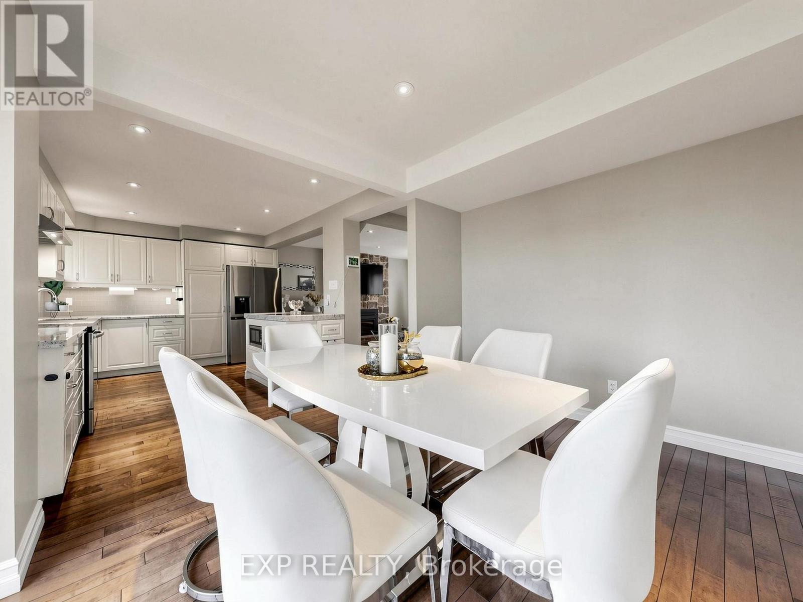 598 Stonebridge Lane, Pickering, Ontario  L1W 3B3 - Photo 11 - E13059950