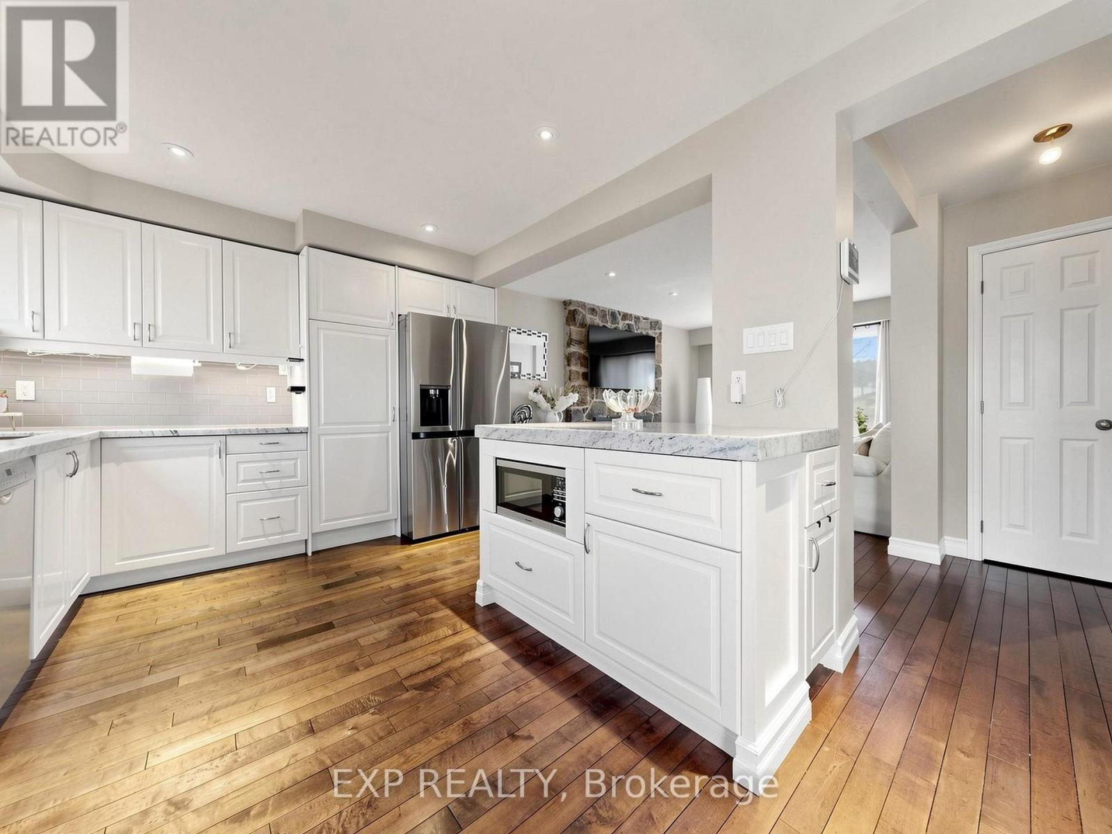 598 Stonebridge Lane, Pickering, Ontario  L1W 3B3 - Photo 19 - E13059950