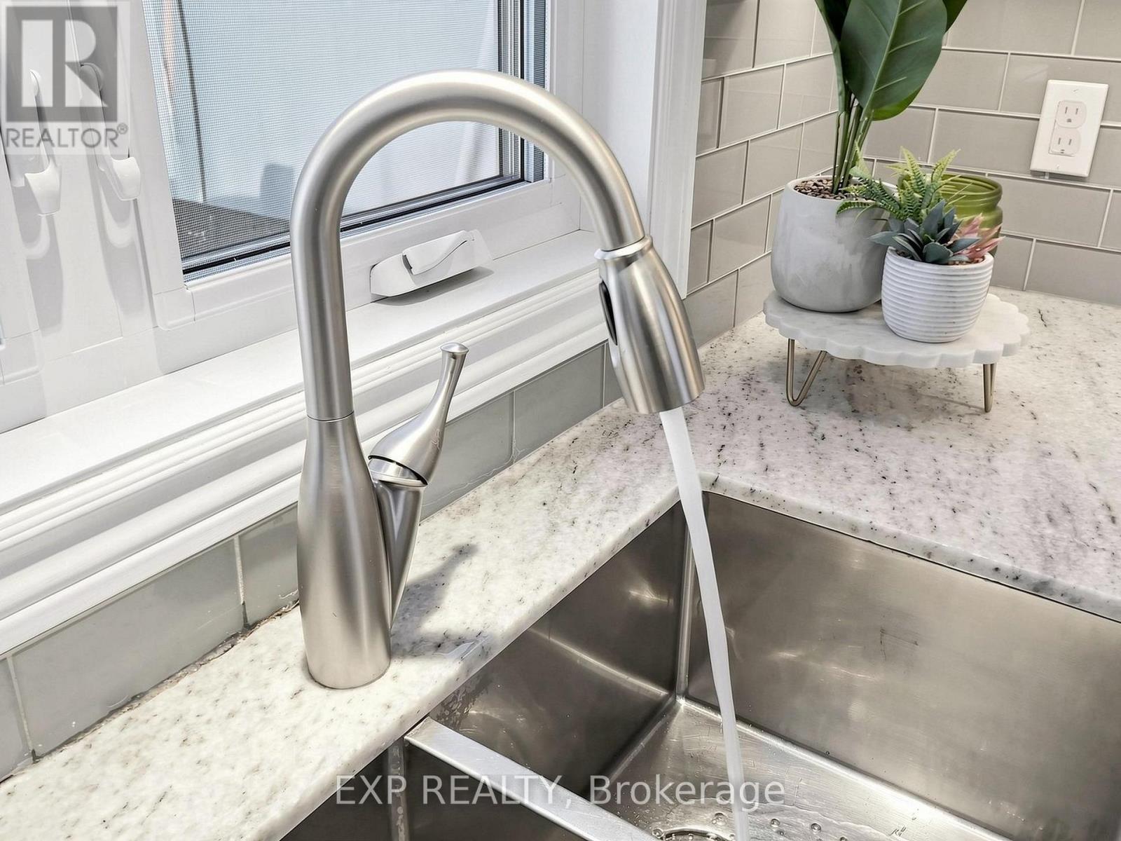 598 Stonebridge Lane, Pickering, Ontario  L1W 3B3 - Photo 20 - E13059950