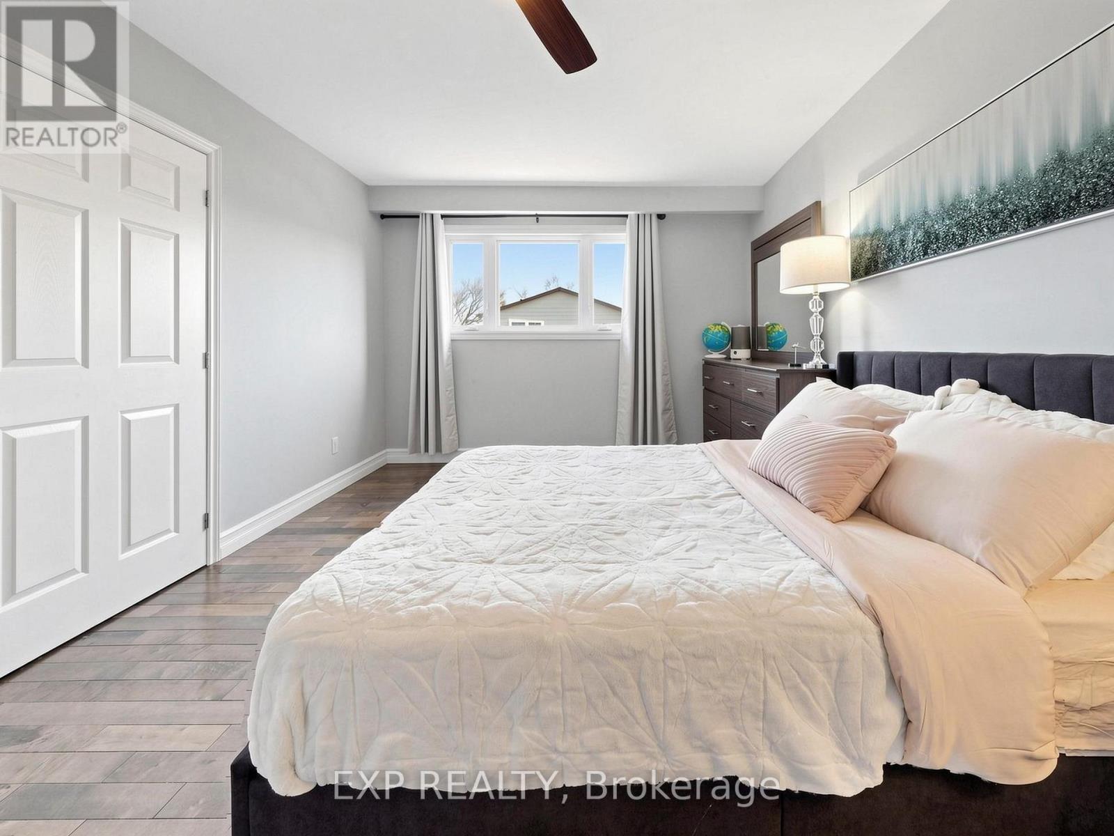 598 Stonebridge Lane, Pickering, Ontario  L1W 3B3 - Photo 24 - E13059950