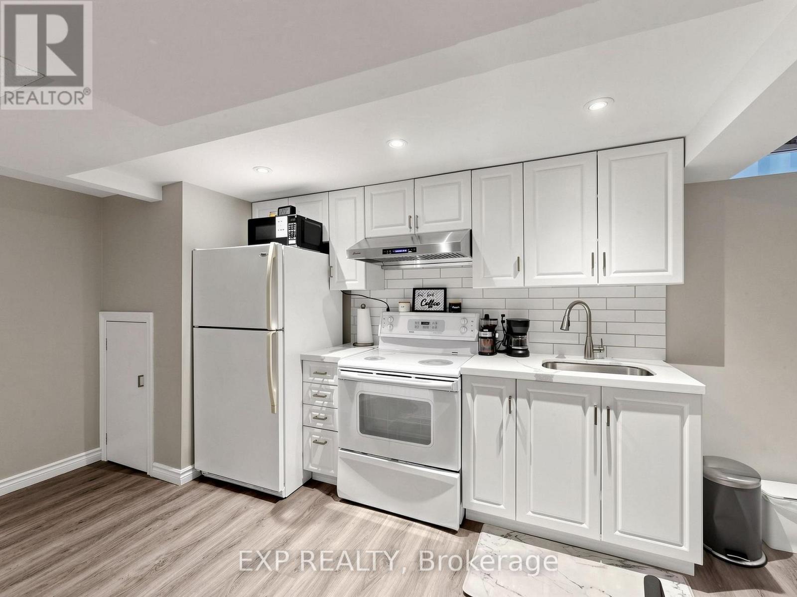 598 Stonebridge Lane, Pickering, Ontario  L1W 3B3 - Photo 40 - E13059950