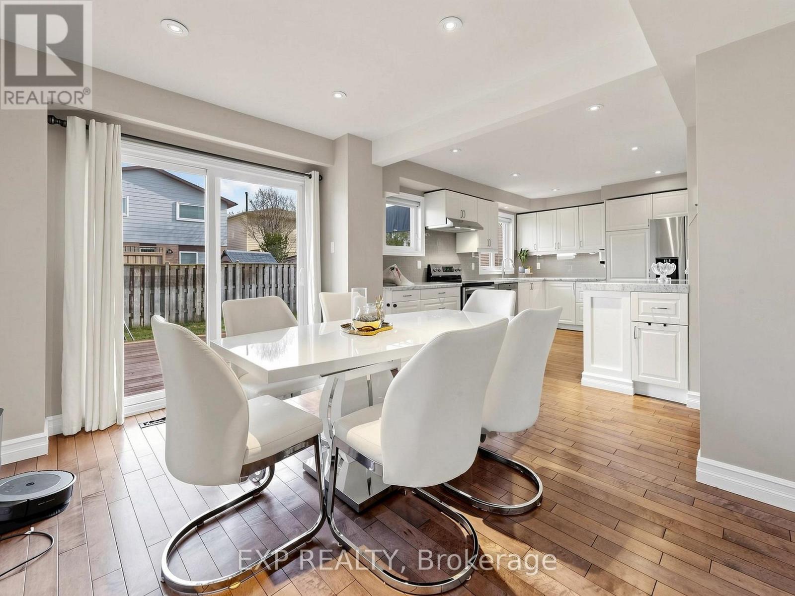 598 Stonebridge Lane, Pickering, Ontario  L1W 3B3 - Photo 8 - E13059950