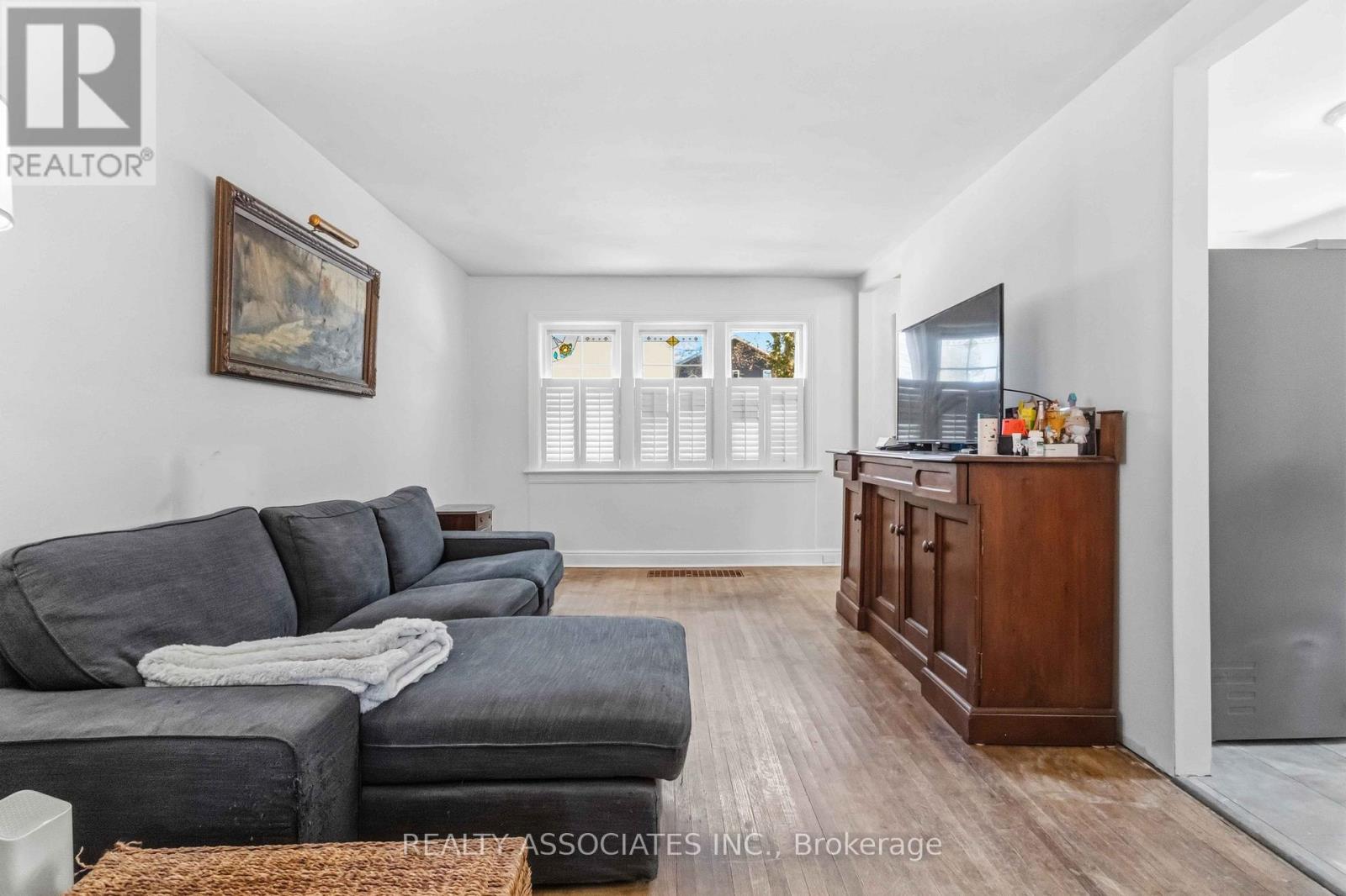72 Manderley Drive, Toronto, Ontario  M1N 3E9 - Photo 5 - E13060016