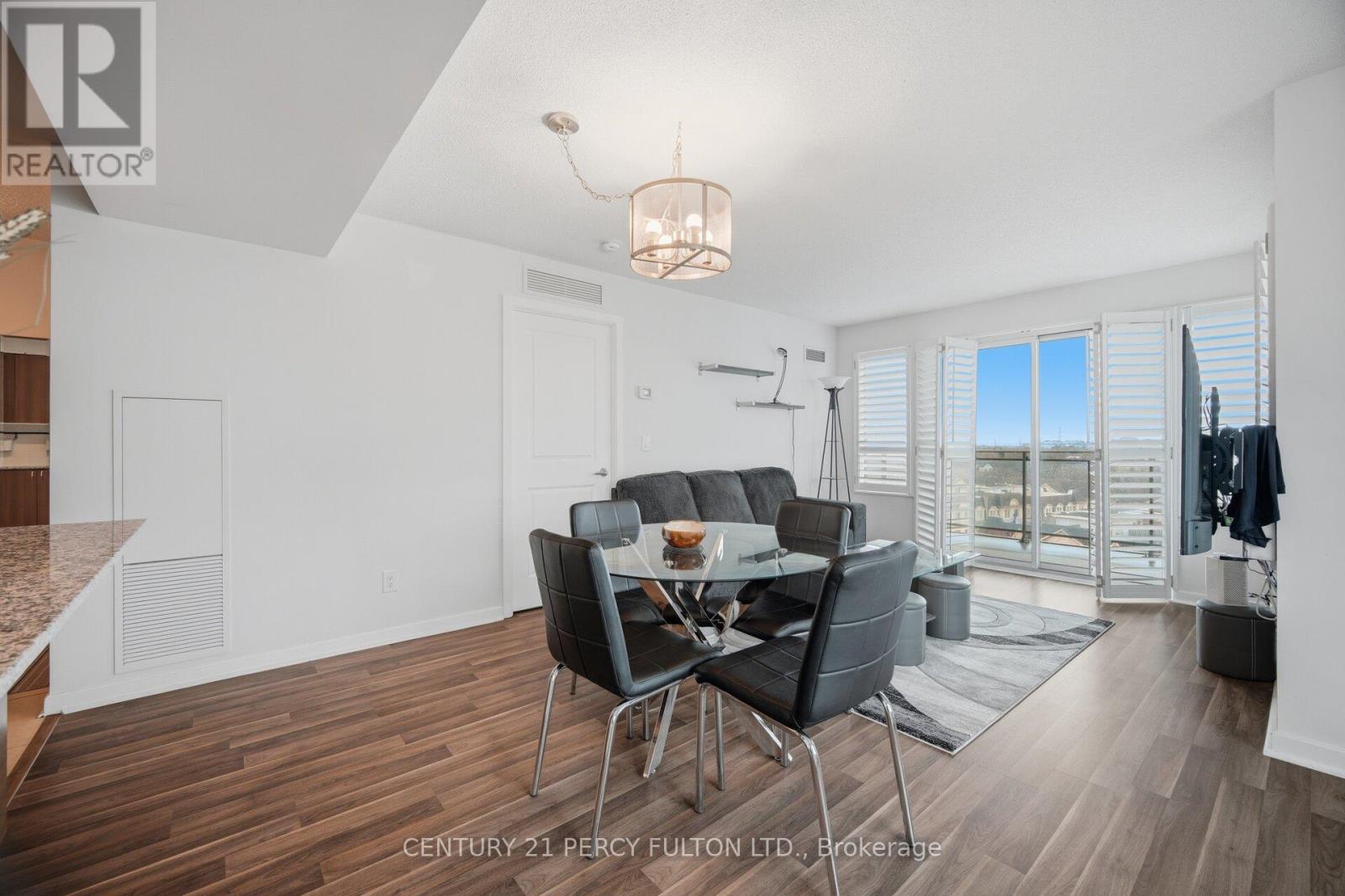 702 - 1235 Bayly Street, Pickering, Ontario  L1W 1L7 - Photo 15 - E13060096