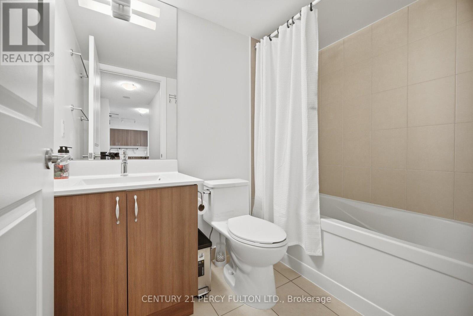 702 - 1235 Bayly Street, Pickering, Ontario  L1W 1L7 - Photo 21 - E13060096