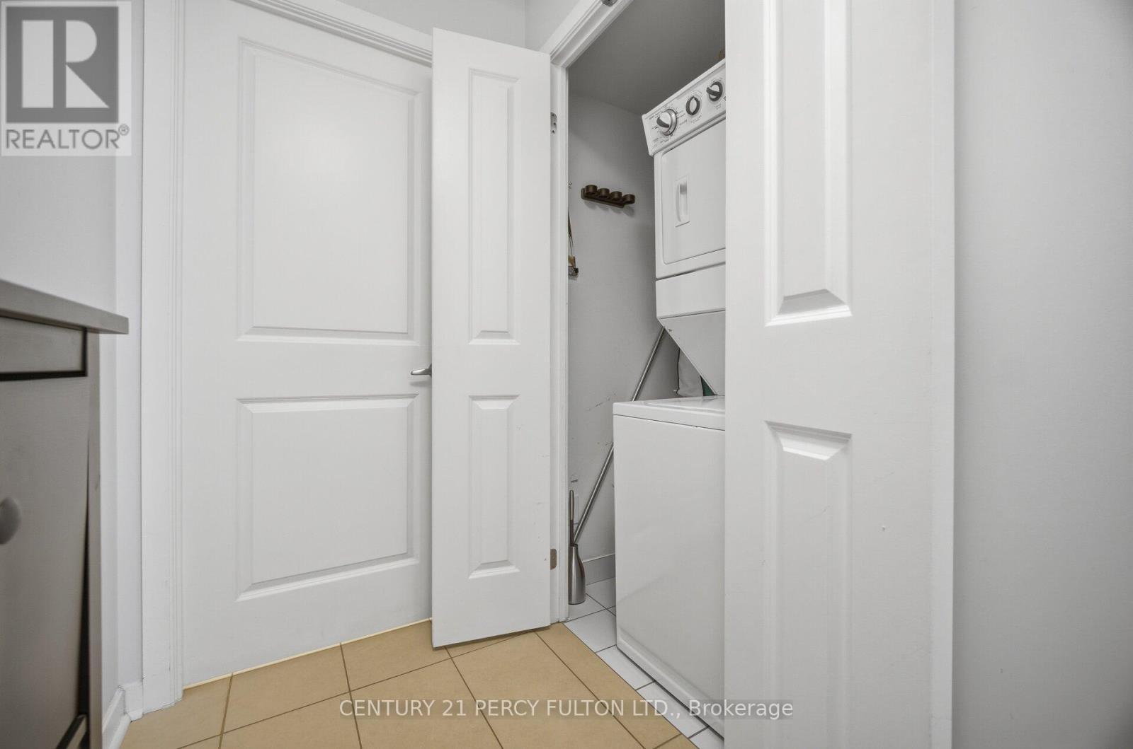 702 - 1235 Bayly Street, Pickering, Ontario  L1W 1L7 - Photo 22 - E13060096