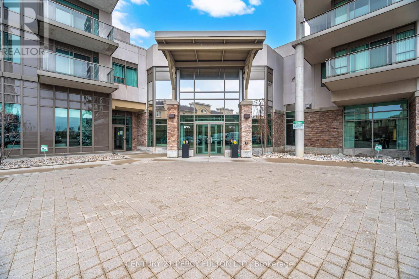 702 - 1235 Bayly Street, Pickering, Ontario  L1W 1L7 - Photo 44 - E13060096