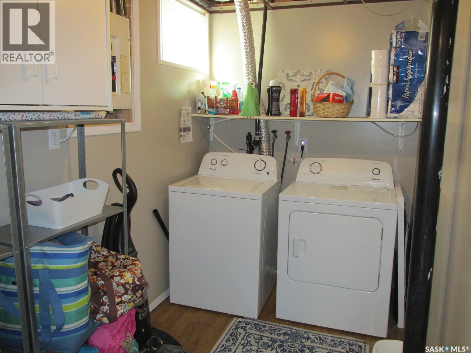 302 7th Avenue W, Nipawin, Saskatchewan  S0E 1E0 - Photo 32 - SK034271