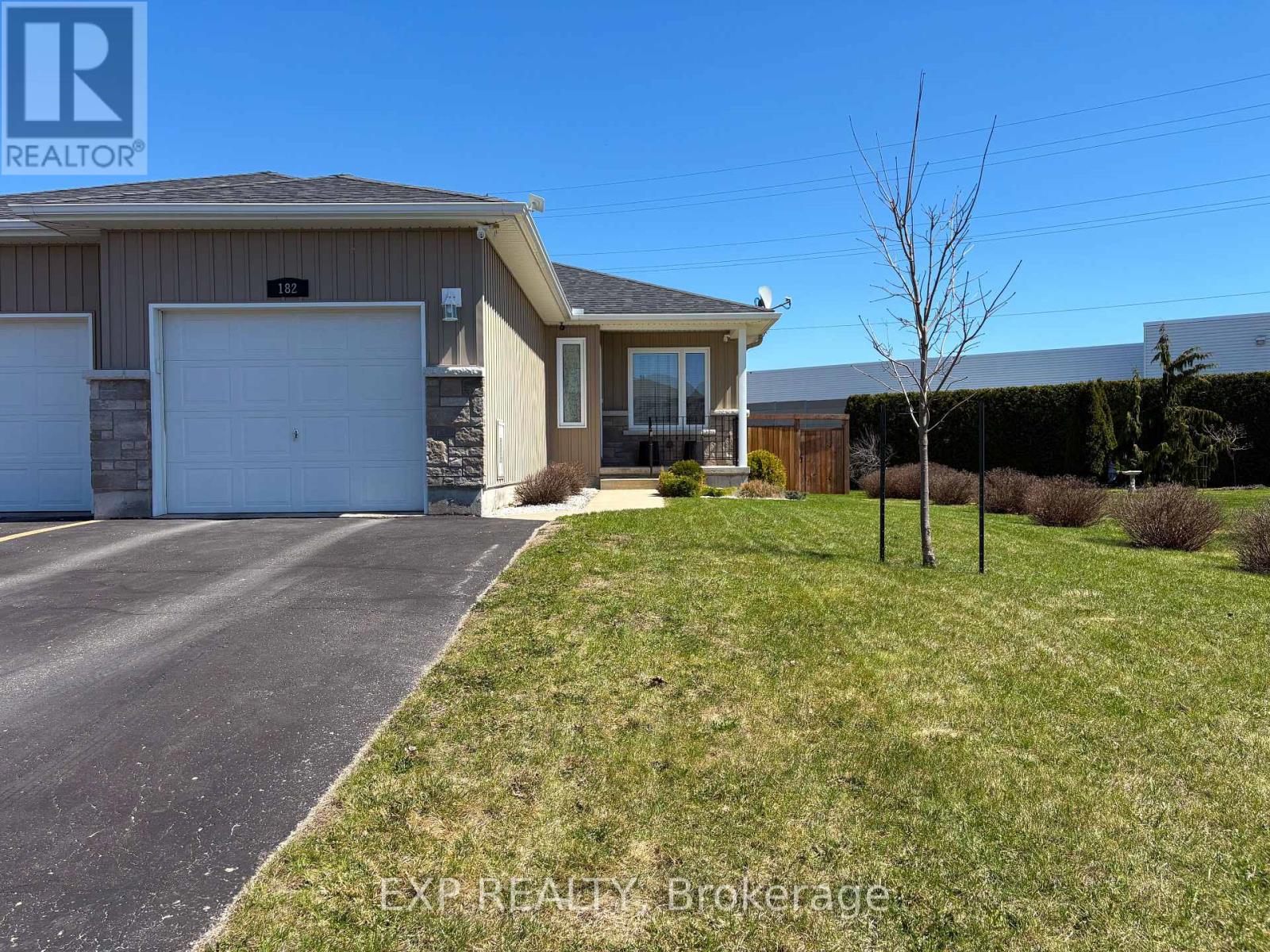 182 Elk Street, Renfrew, Ontario  K7V 1A0 - Photo 1 - X12901220