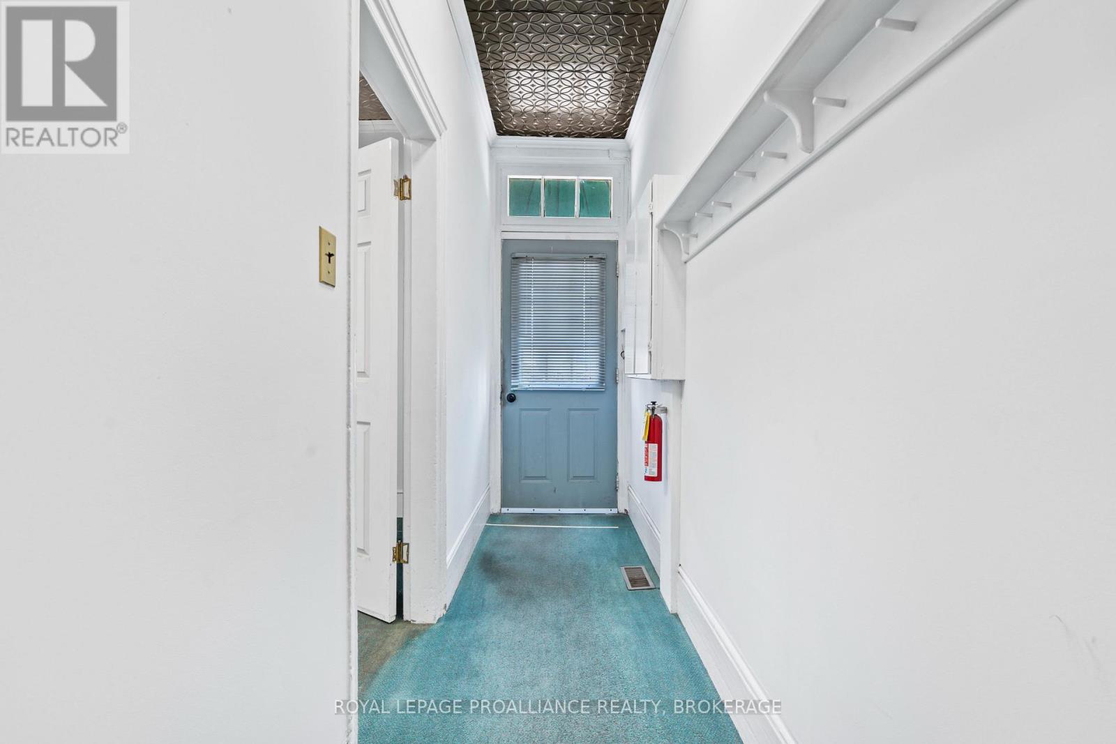 272 Wellington Street, Kingston, Ontario  K7K 2Z1 - Photo 5 - X12414521