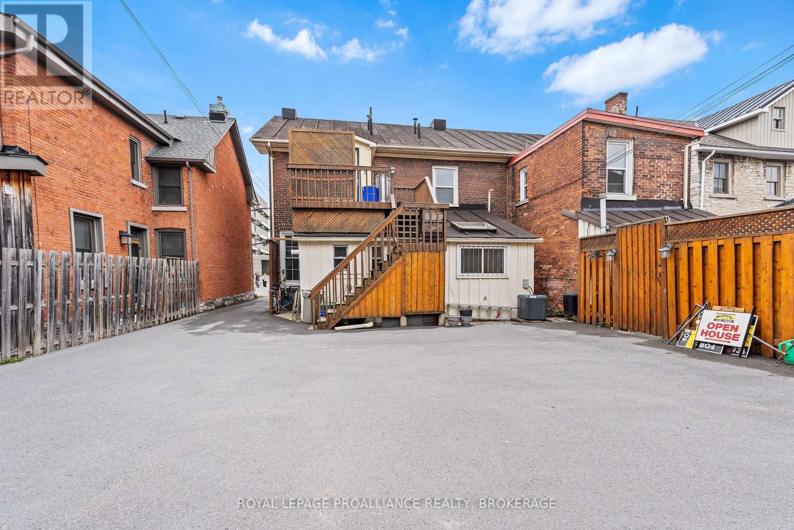 272 Wellington Street, Kingston, Ontario  K7K 2Z1 - Photo 4 - X12414521
