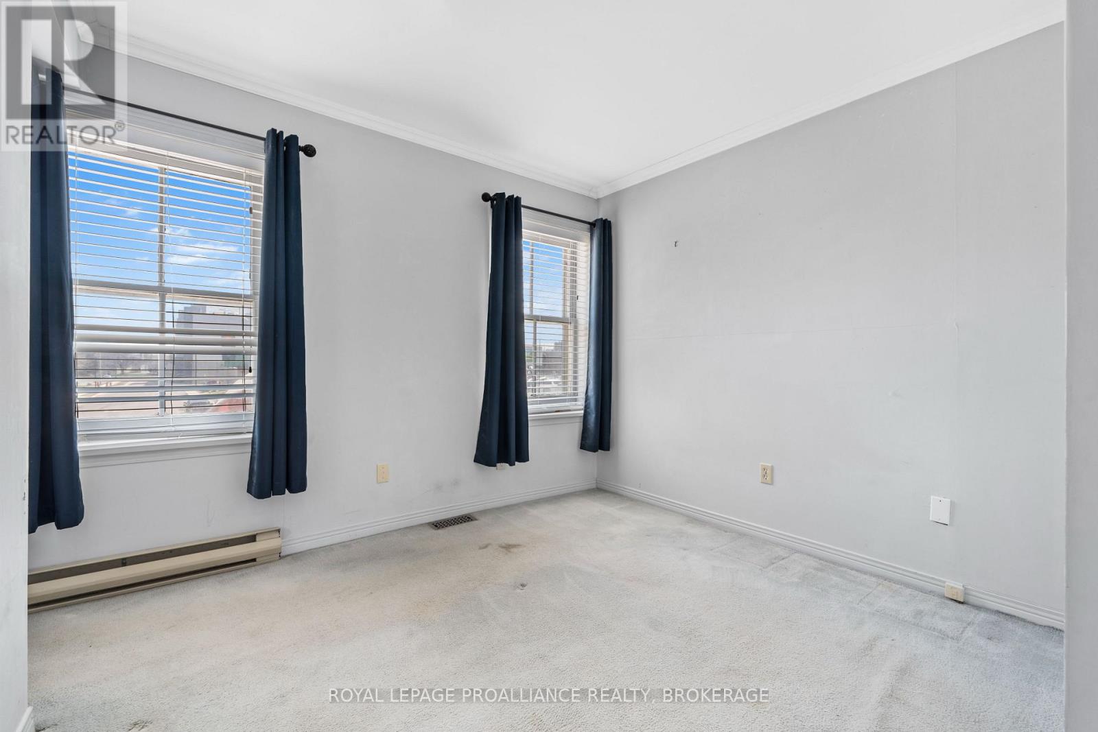 272 Wellington Street, Kingston, Ontario  K7K 2Z1 - Photo 11 - X12414521