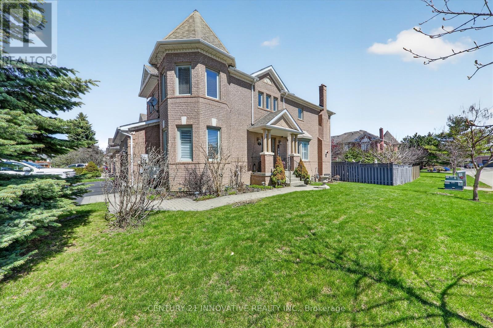 255 DENISE CIRCLE, Newmarket, Ontario