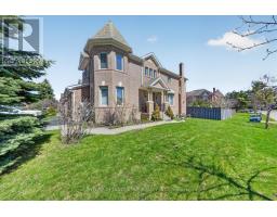 255 DENISE CIRCLE, Newmarket, Ontario