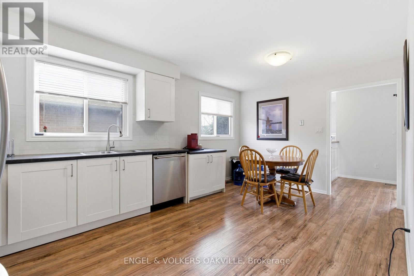 30 Porritt Street, Barrie, Ontario  L4N 6Y3 - Photo 11 - S13060048