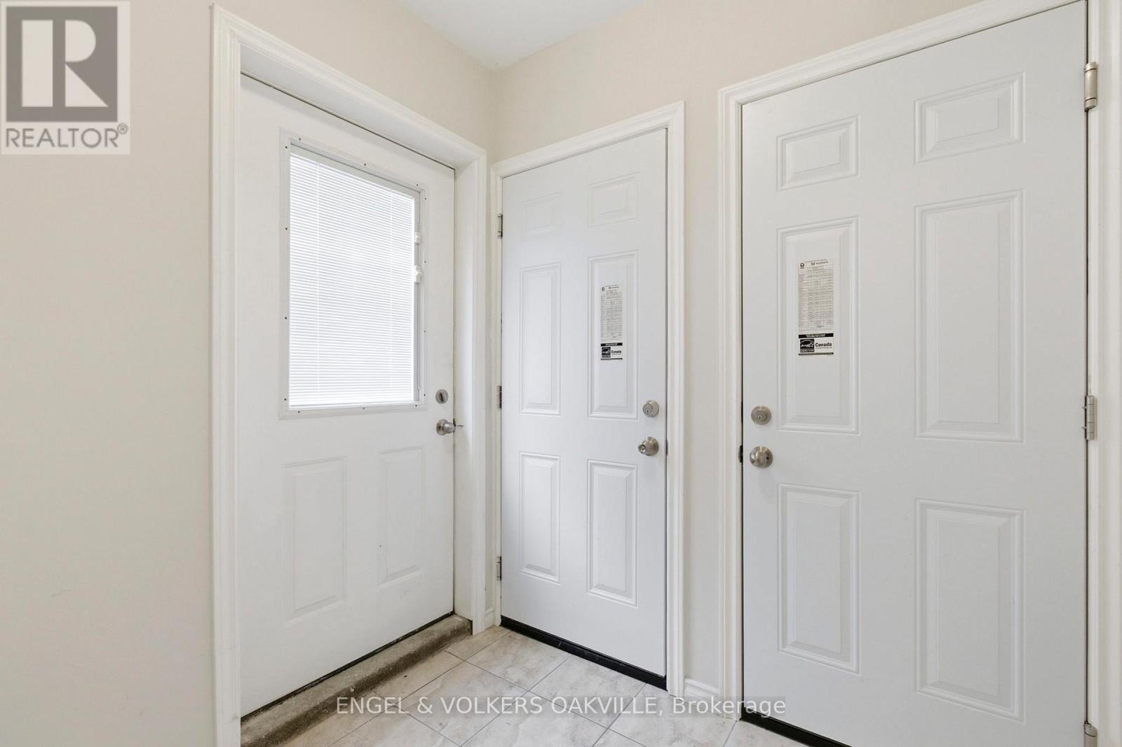 30 Porritt Street, Barrie, Ontario  L4N 6Y3 - Photo 19 - S13060048