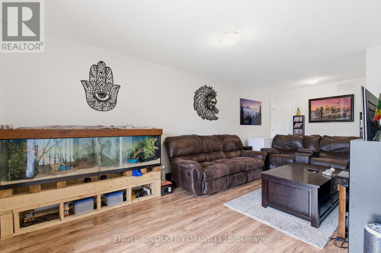 30 Porritt Street, Barrie, Ontario  L4N 6Y3 - Photo 7 - S13060048