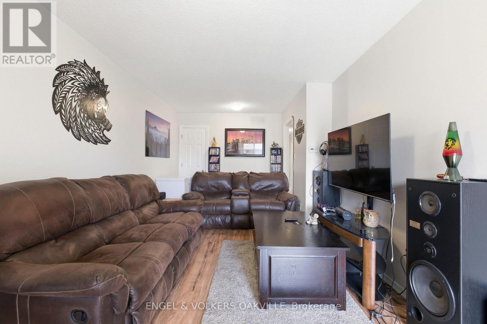 30 Porritt Street, Barrie, Ontario  L4N 6Y3 - Photo 8 - S13060048