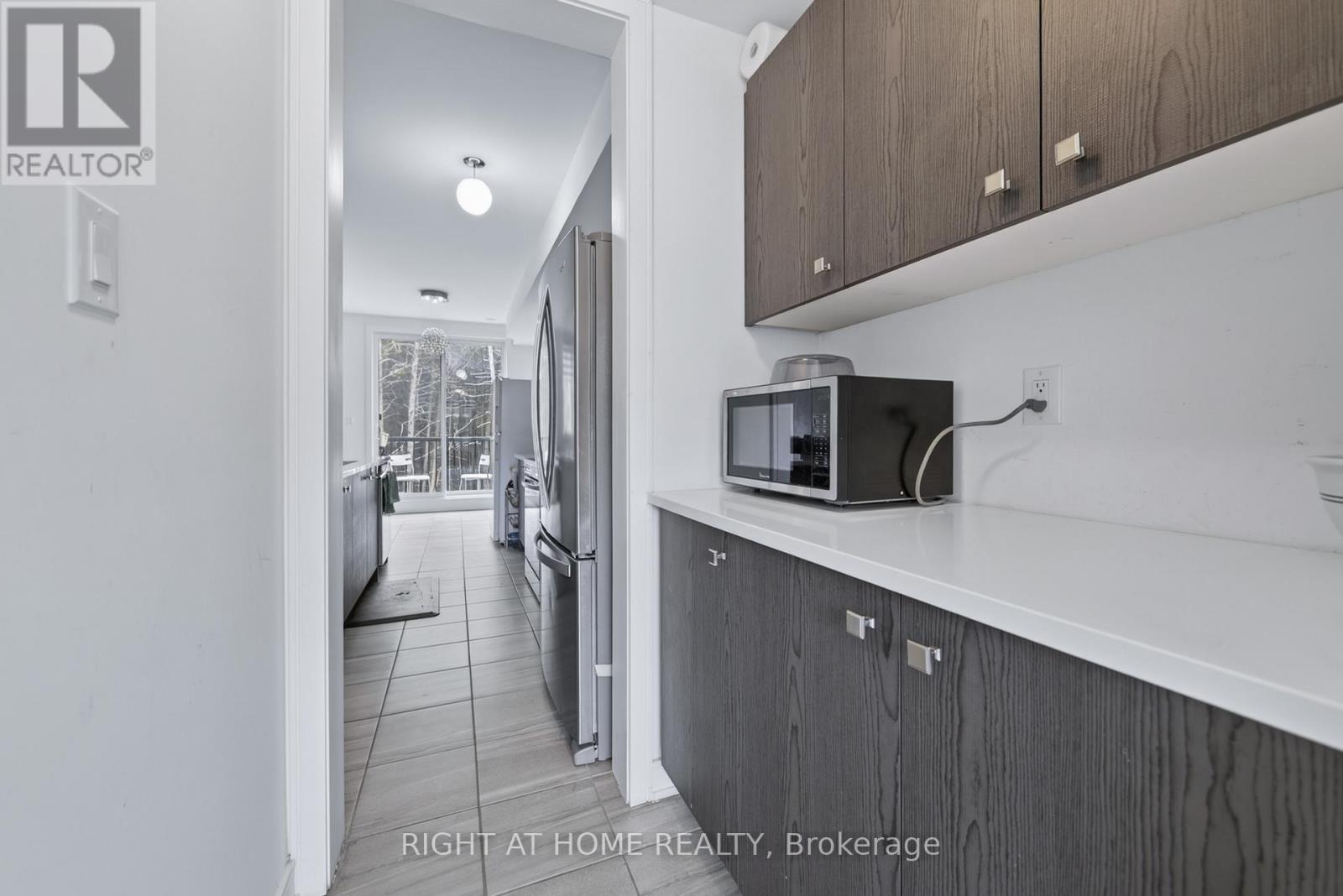 132 Blue Forest Crescent, Barrie, Ontario  L4M 7J6 - Photo 17 - S13060086