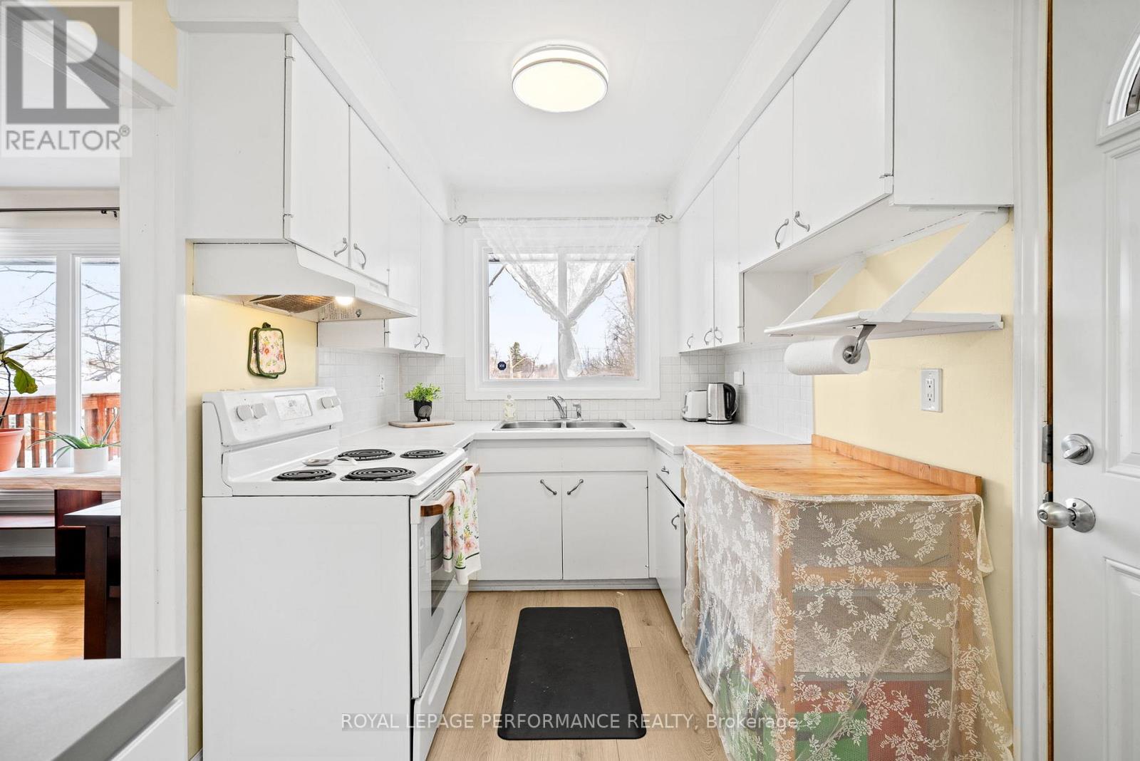 1430 Edgecliffe Avenue, Ottawa, Ontario  K1Z 8G1 - Photo 9 - X12867584