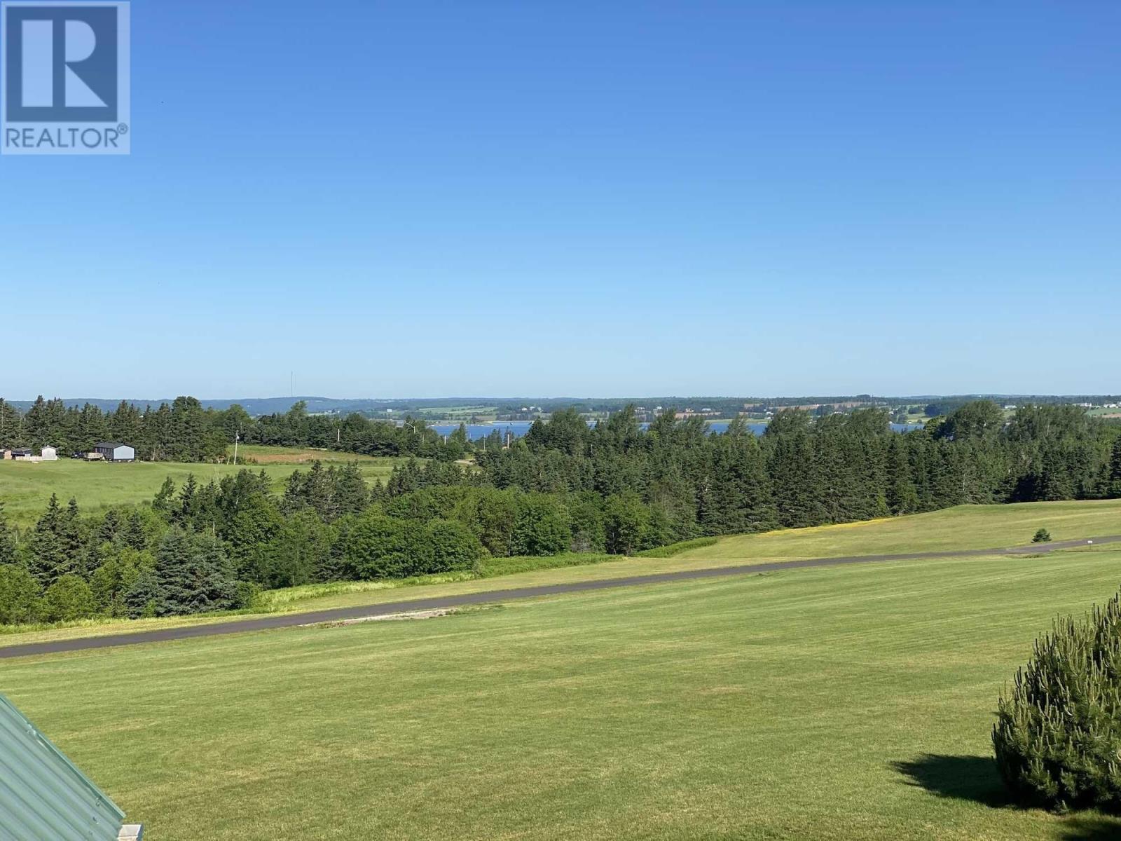 93 Fairview Drive, Fairview, Prince Edward Island  C0A 1H2 - Photo 4 - 202609022