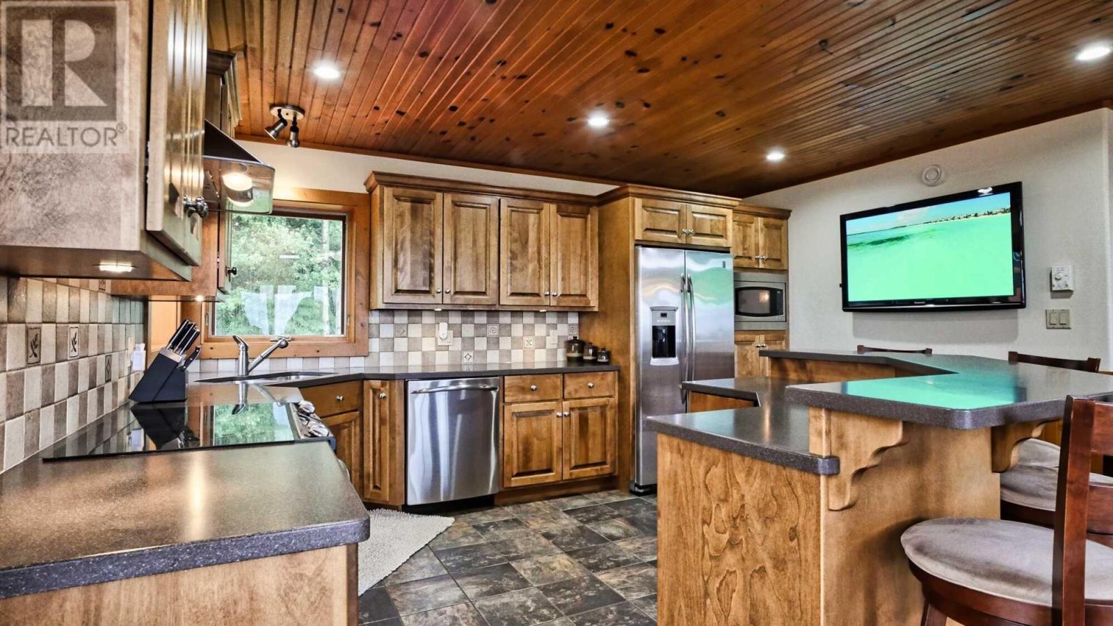 93 Fairview Drive, Fairview, Prince Edward Island  C0A 1H2 - Photo 7 - 202609022