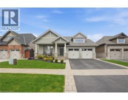 94 ANASTASIA Boulevard, Smithville, Ontario