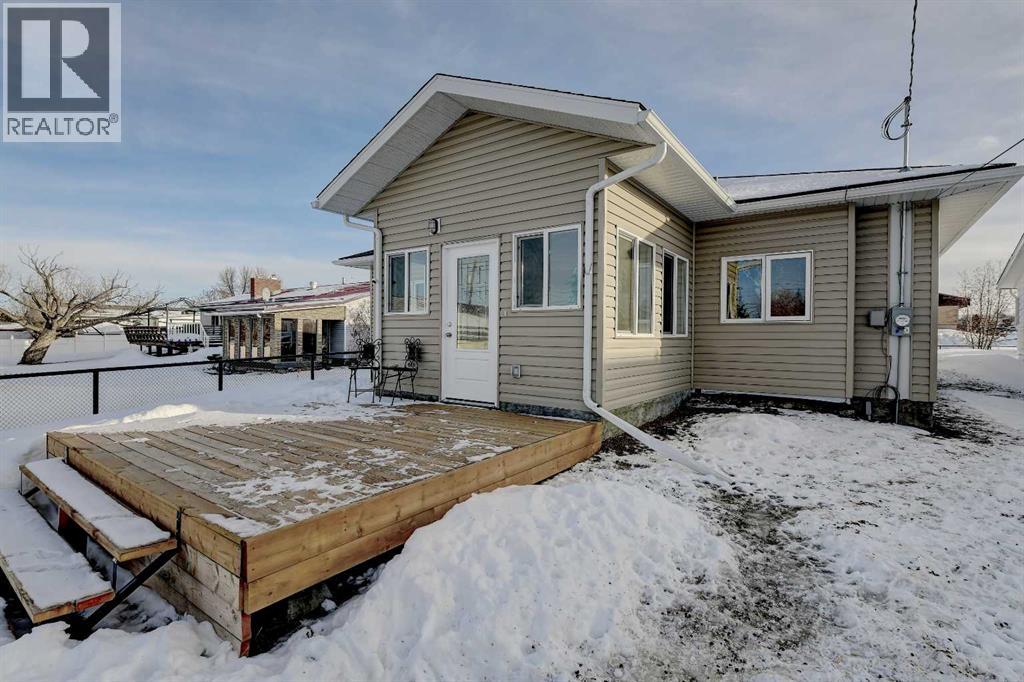 5206 48 Street, Valleyview, Alberta  T0H 3N0 - Photo 3 - A2282281