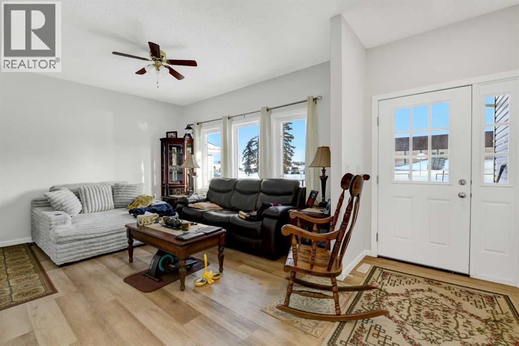 5206 48 Street, Valleyview, Alberta  T0H 3N0 - Photo 13 - A2282281