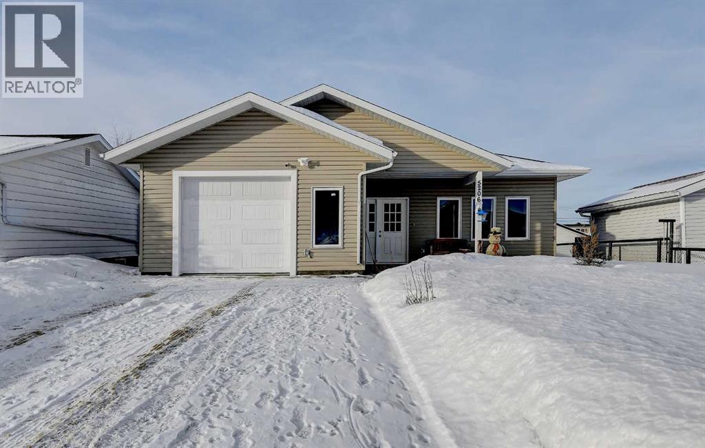 5206 48 Street, Valleyview, Alberta  T0H 3N0 - Photo 1 - A2282281