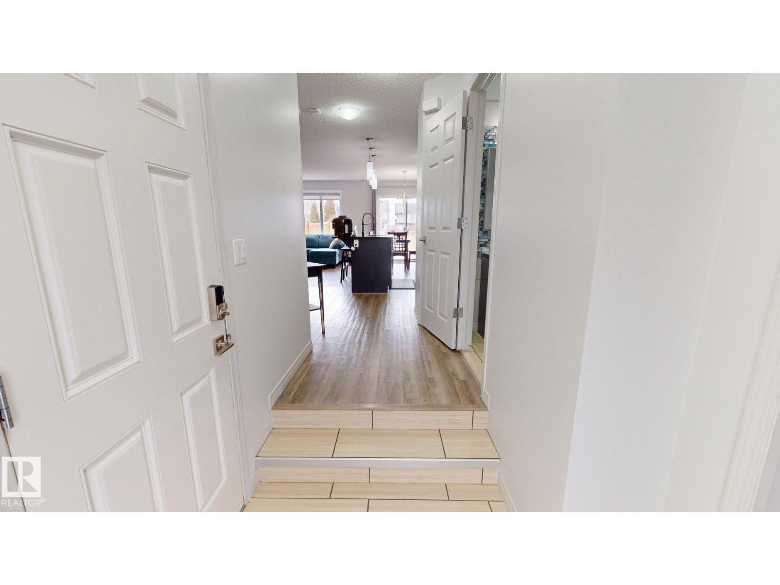 1640 Chapman Wy Sw, Edmonton, Alberta  T6W 0Y5 - Photo 3 - E4484705