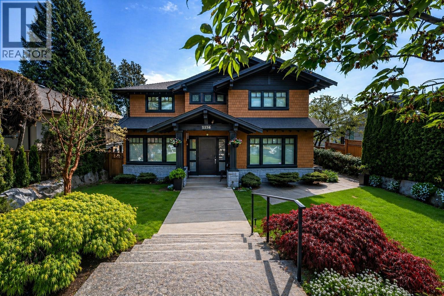 1116 Lawson Avenue, West Vancouver, British Columbia  V7T 2E5 - Photo 1 - R3072494