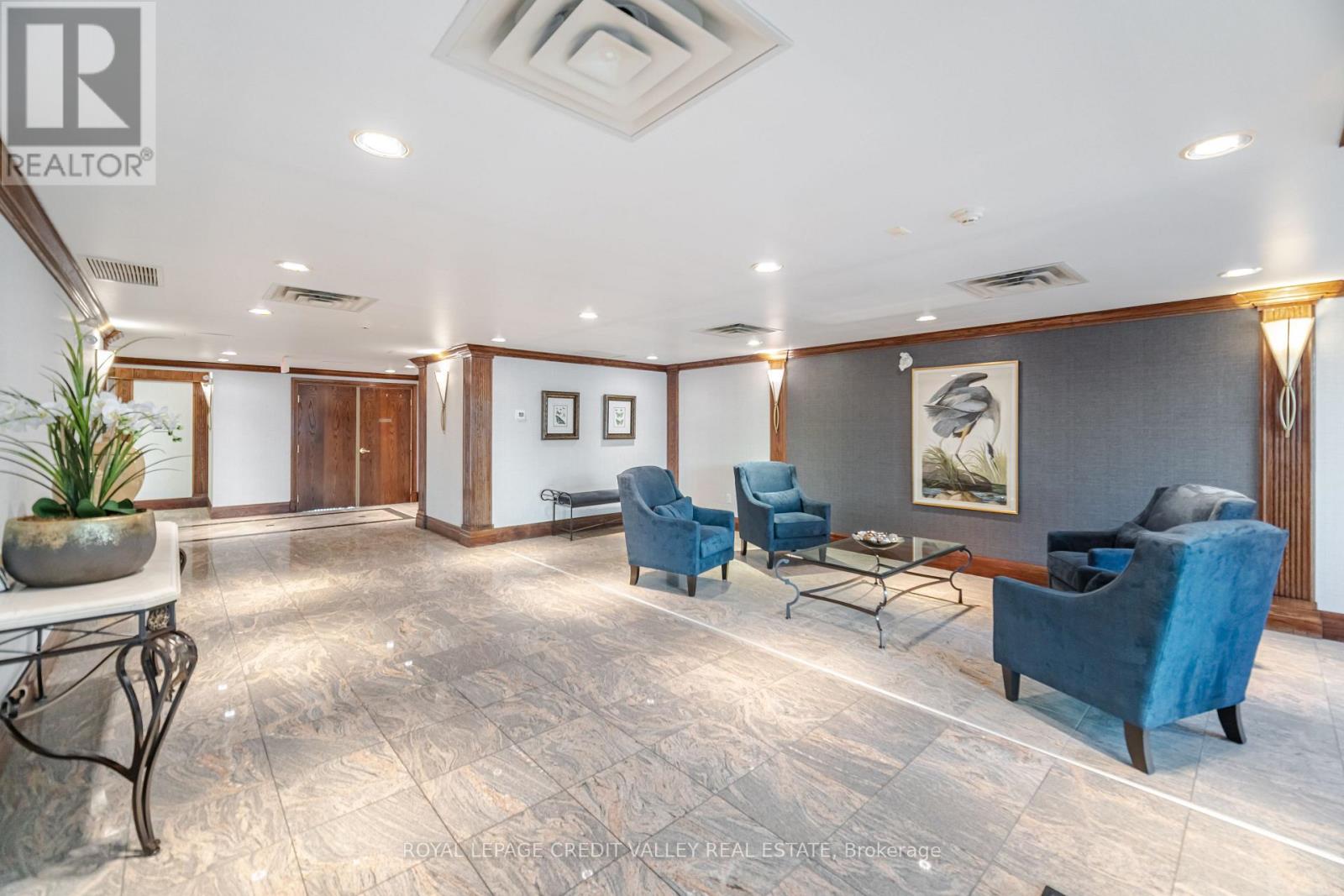 204 - 55 Via Rosedale, Brampton, Ontario  L6P 0V1 - Photo 5 - W13059900