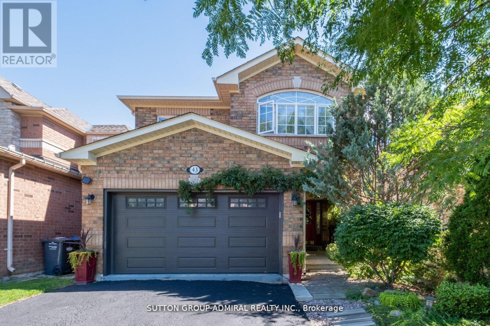 43 CRESTRIDGE DRIVE, Caledon, Ontario