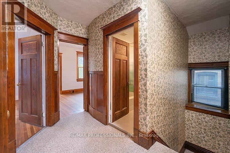 316 Durie Street, Toronto, Ontario  M6S 3G3 - Photo 14 - W13059920