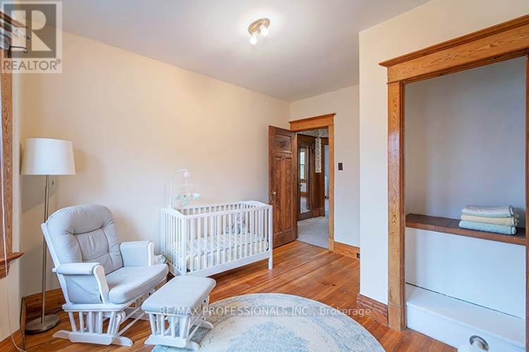 316 Durie Street, Toronto, Ontario  M6S 3G3 - Photo 18 - W13059920