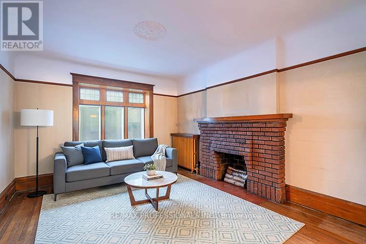 316 Durie Street, Toronto, Ontario  M6S 3G3 - Photo 3 - W13059920