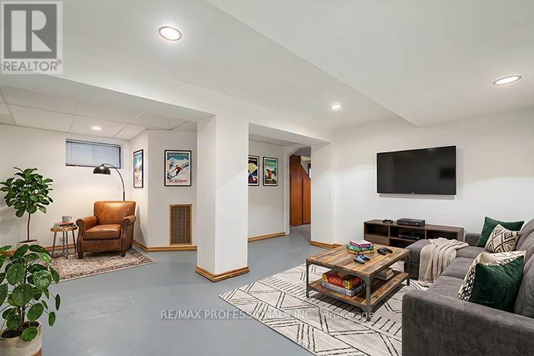 316 Durie Street, Toronto, Ontario  M6S 3G3 - Photo 30 - W13059920