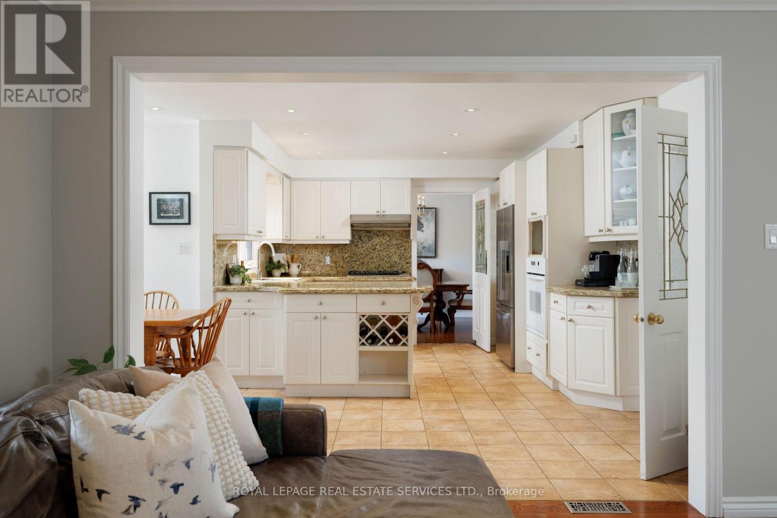 48 Cudmore Road, Oakville, Ontario  L6L 2Y5 - Photo 15 - W13059938