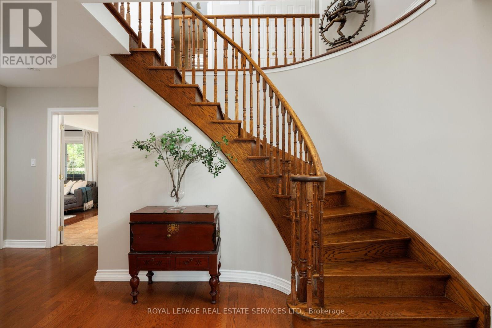 48 Cudmore Road, Oakville, Ontario  L6L 2Y5 - Photo 4 - W13059938