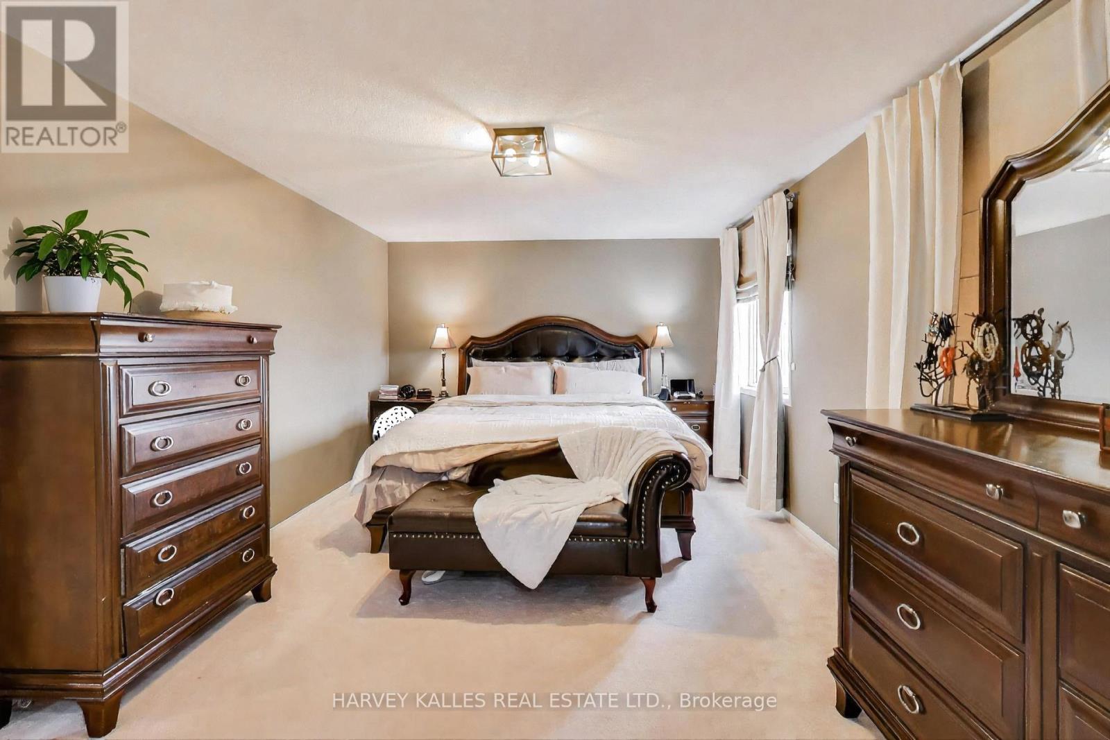 136 Degrassi Cove Circle, Brampton, Ontario  L6X 0N8 - Photo 11 - W13059952