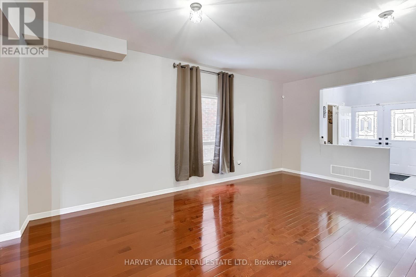 136 Degrassi Cove Circle, Brampton, Ontario  L6X 0N8 - Photo 6 - W13059952